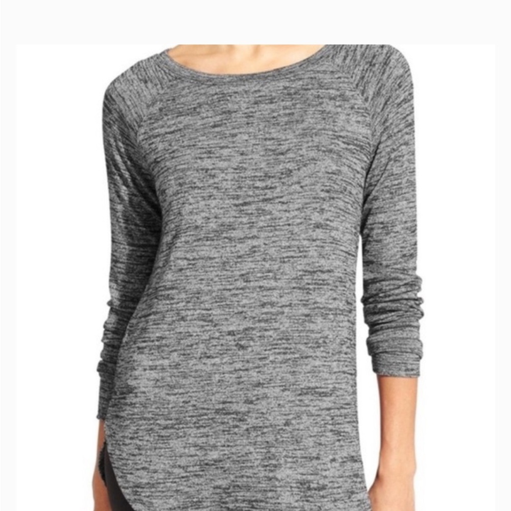 Athleta Sharkbite Gray Long Sleeve Crew Top size XS